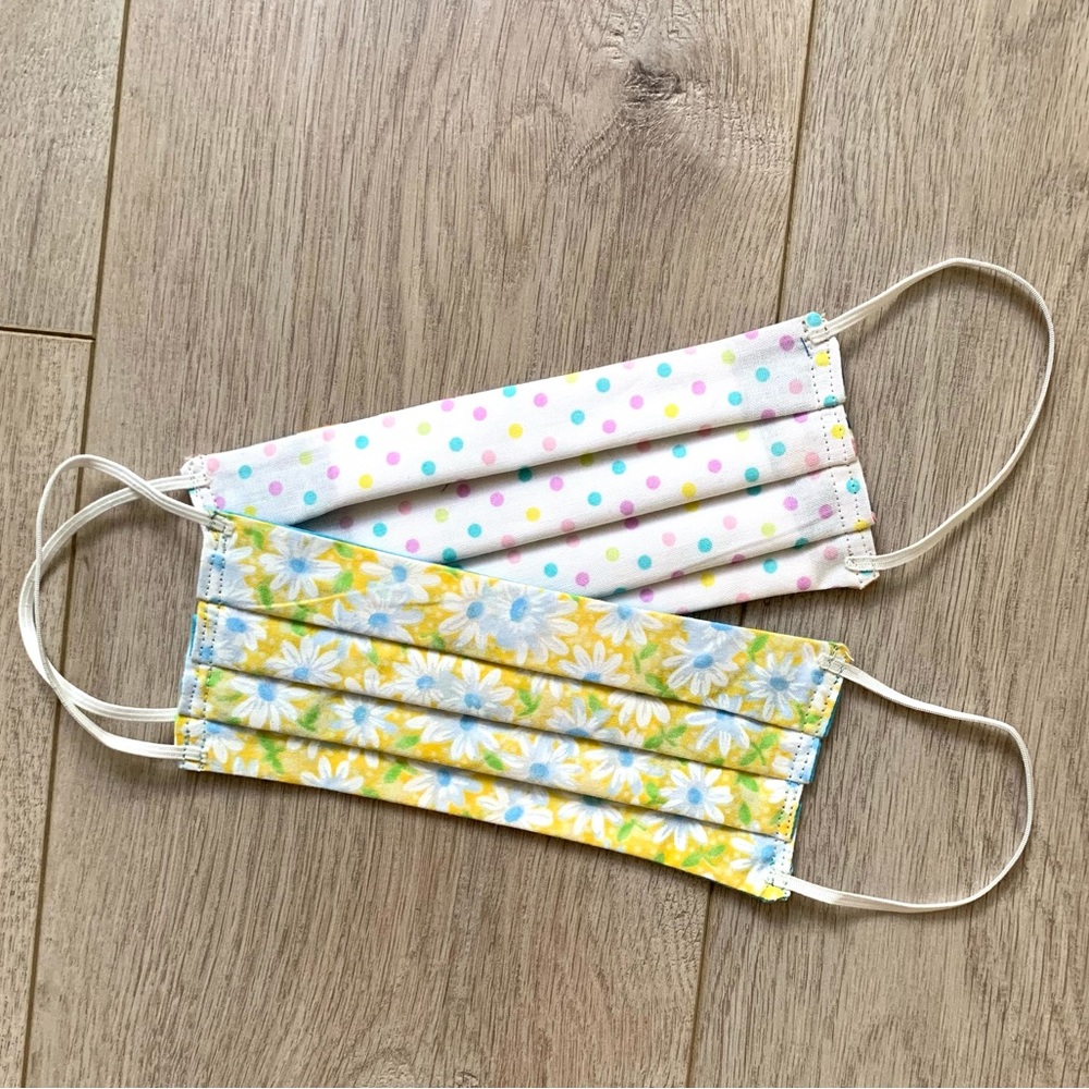 🆕 Handmade Set 2 White polka dots yellow floral adult face mask